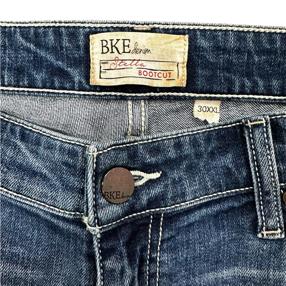 BKE Denim Stella Bootcut Jeans in Dark Blue Size 30 x 37 1/2 - Picture 3 of 7
